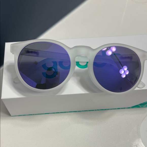 Goodr Sunglasses - Picture 1 of 3